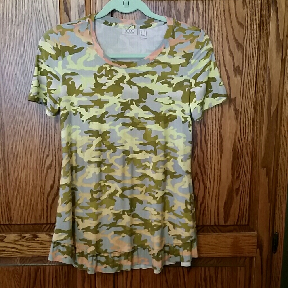LOGO by Lori Goldstein Printed Camp Top